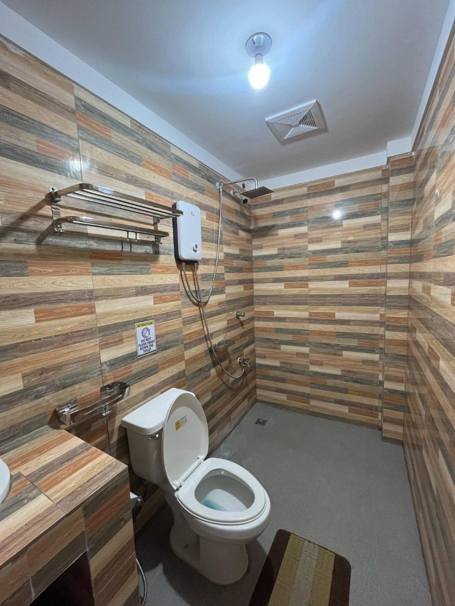 אל נידו Carandang Tourist Inn מראה חיצוני תמונה