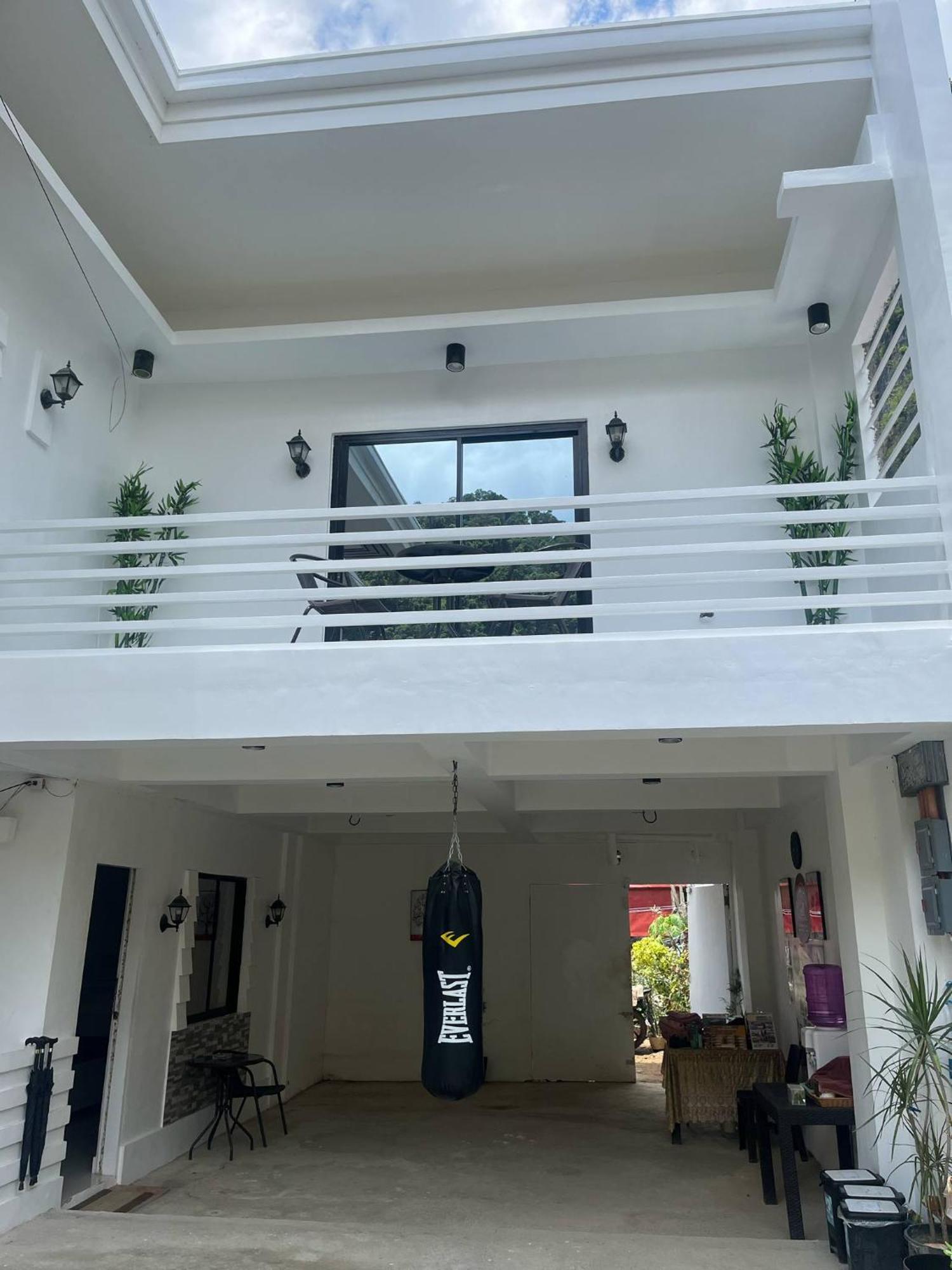 אל נידו Carandang Tourist Inn מראה חיצוני תמונה